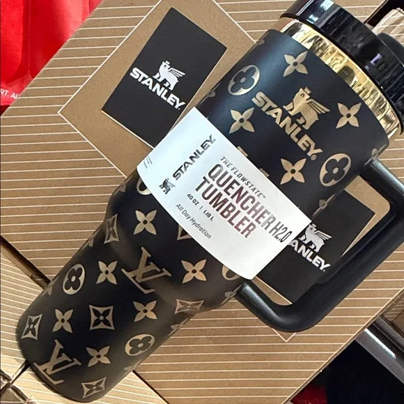 Brand New - Stanley Black and Gold engraved Patterned Tumbler - Picture 4 of 4